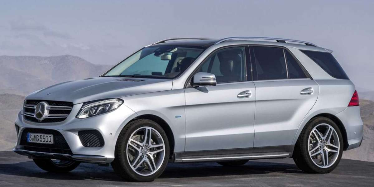 The new Mercedes-Benz GLE impresses with 449hp and 650 Nm